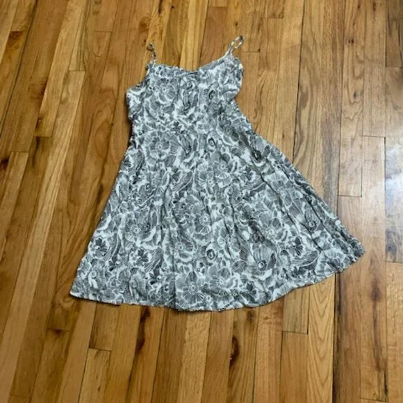 Old Navy | Dresses | Old Navy Little Fit N Flare Dress Size M | Poshmark